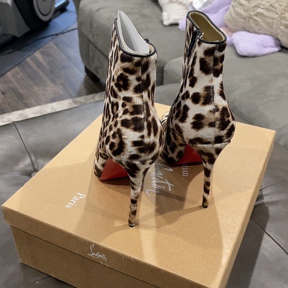CHRISTIAN LOUBOUTIN 
So Kate Booty 100 leopard-print calf-hair boots Size 38 - Picture 11 of 13